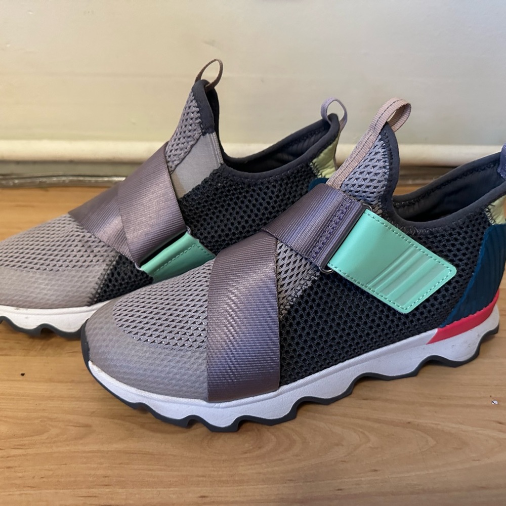 Sorel Kinetic Strap Sneaker | Size 9